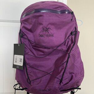 NWT Arc’teryx Aerios 30 Liter Women's Backpack